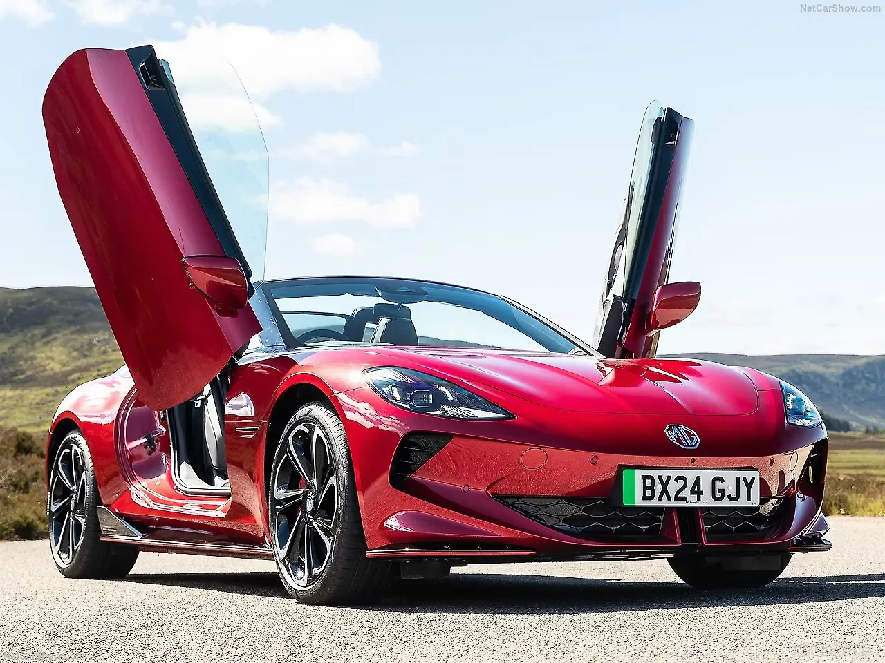 MG Cyberster, electric convertible, electric roadster, AWD, dual-motor, 0-60, price, range, features, US launch, convertible EV